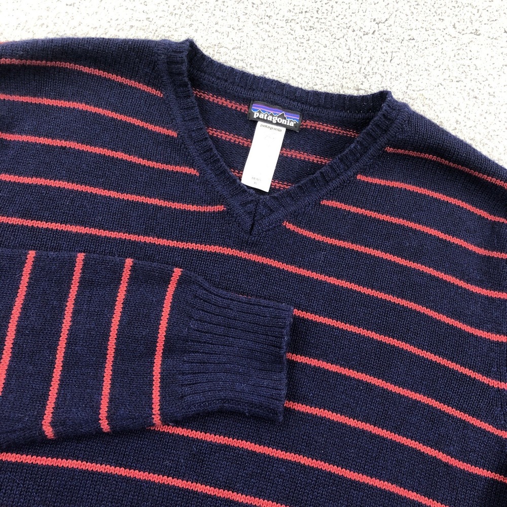 Patagonia‎ Sweater Mens Extra Large Blue Red Stripe Lambswool Knit V Neck Logo